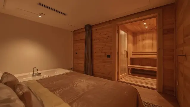 Illustration générée, pas une photo — Love room Evasion chic, spa et sauna sous les toits à Nancy